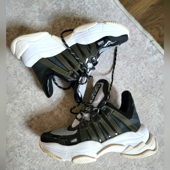 💚 LF by JEFFREY CAMPBELL TRAINER SNEAKERS TRENDY MOON SHOES - Picture 1 of 14